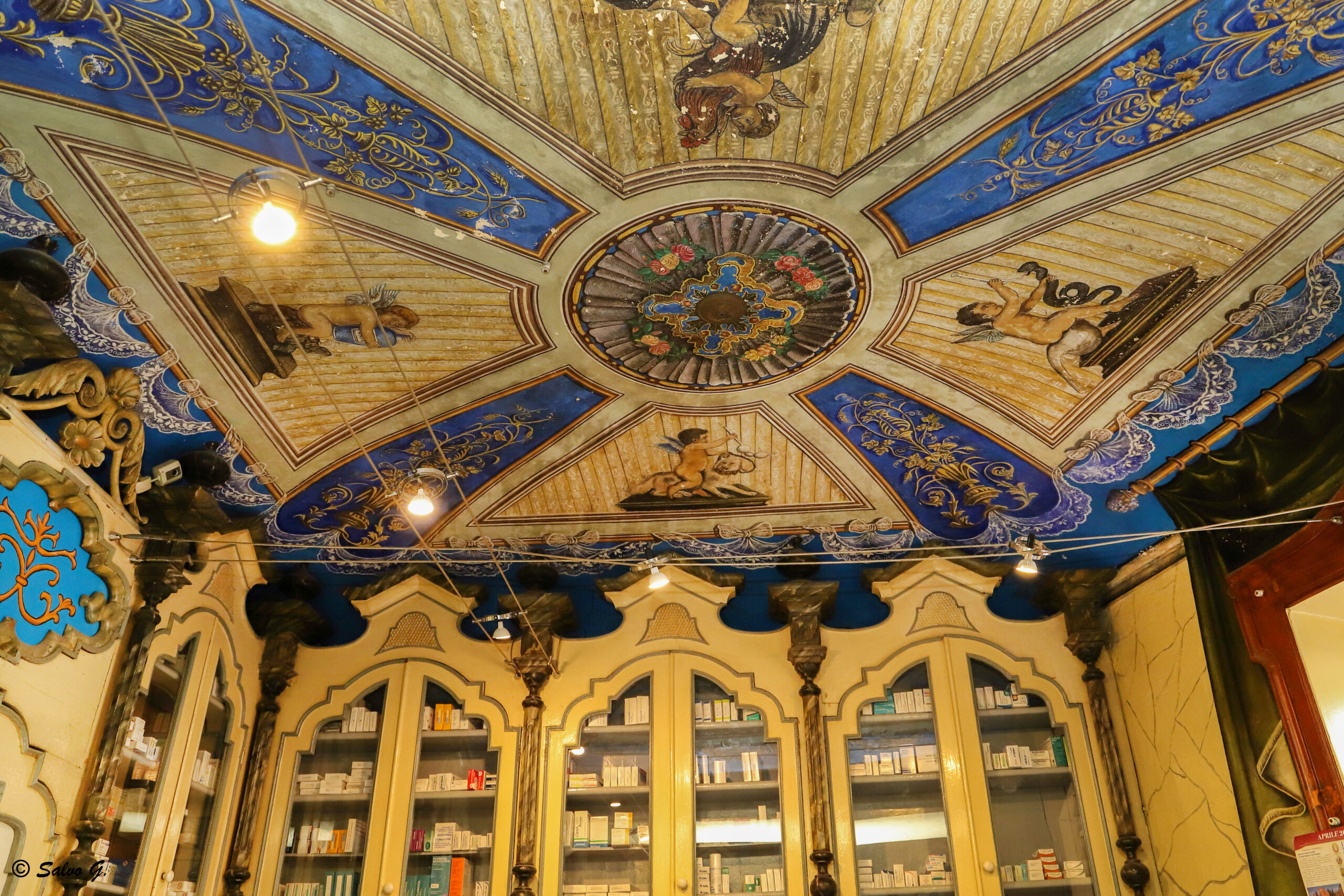 Storica Farmacia Lo Balbo, immagine 1